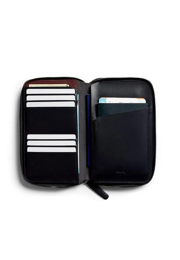 Bellroy Travel Folio Second Edition Deep Plum