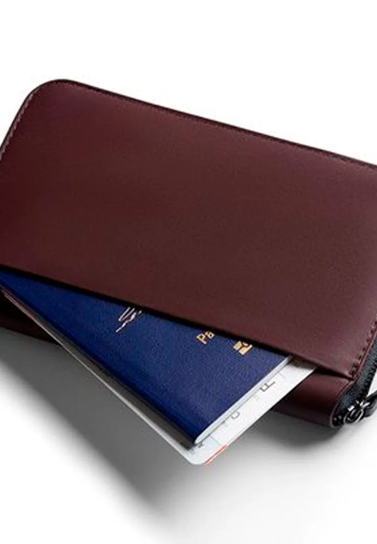 Bellroy Travel Folio Second Edition Deep Plum