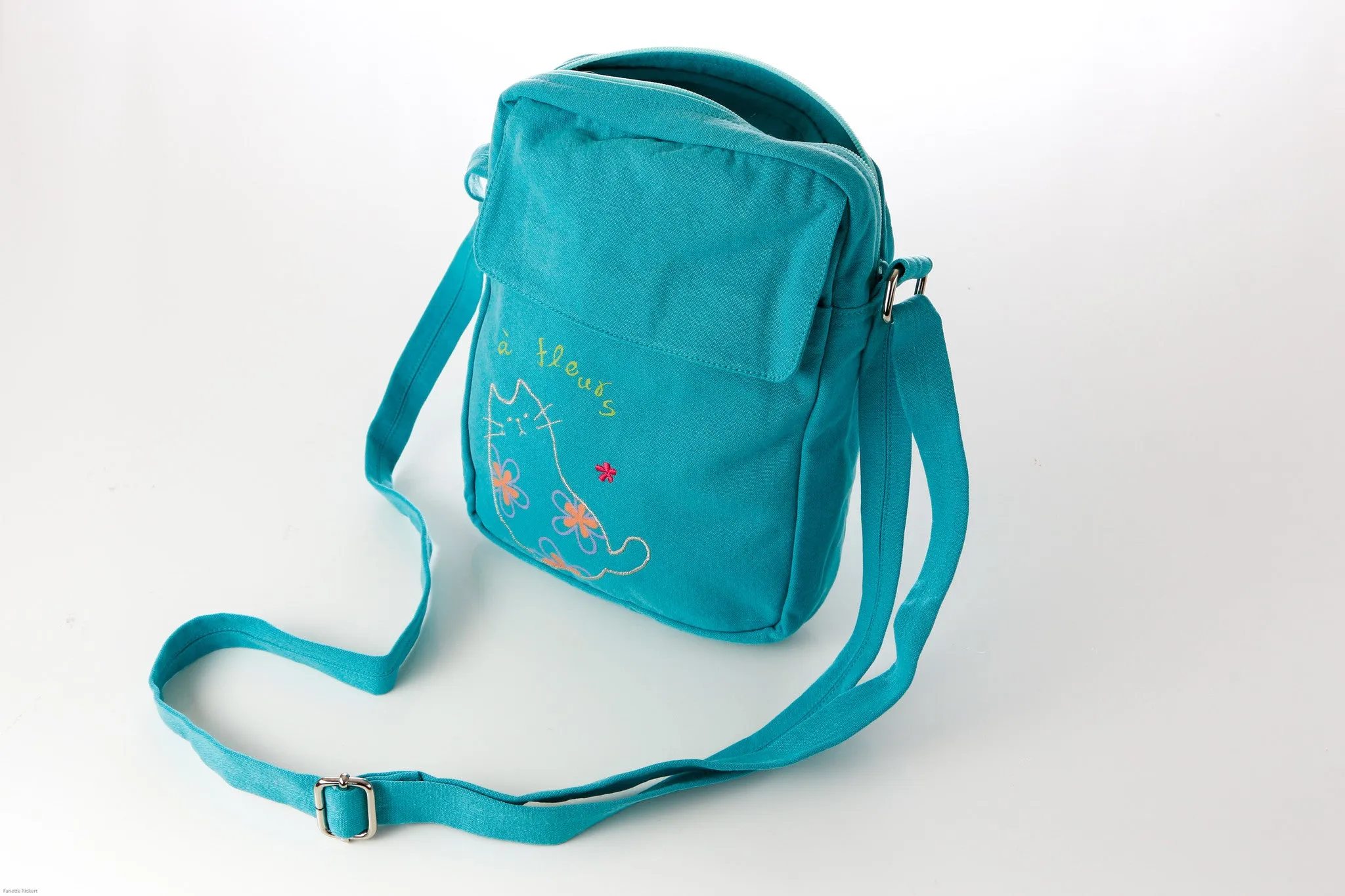 Cara Cat Mini Pocket/crossbody