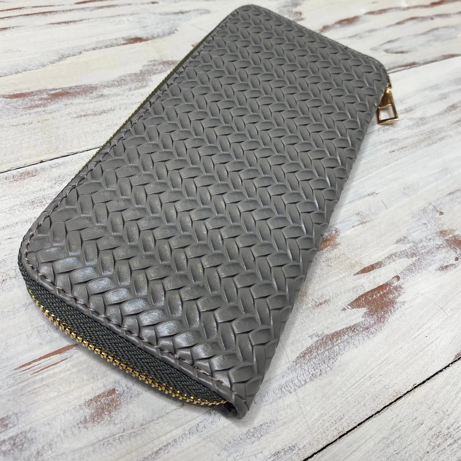 Evie Textured Zip Wallet