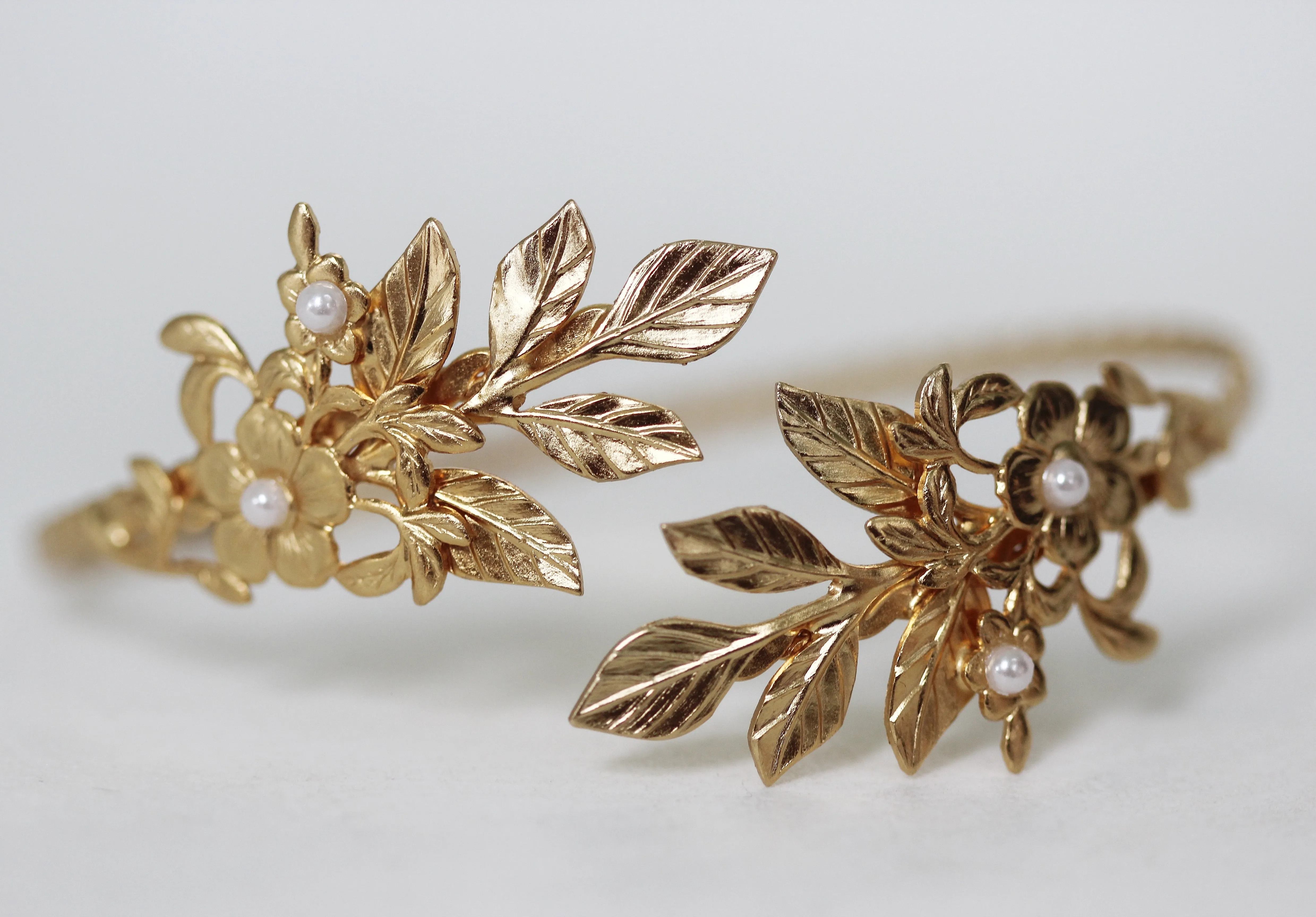 Hera Arm Bracelet