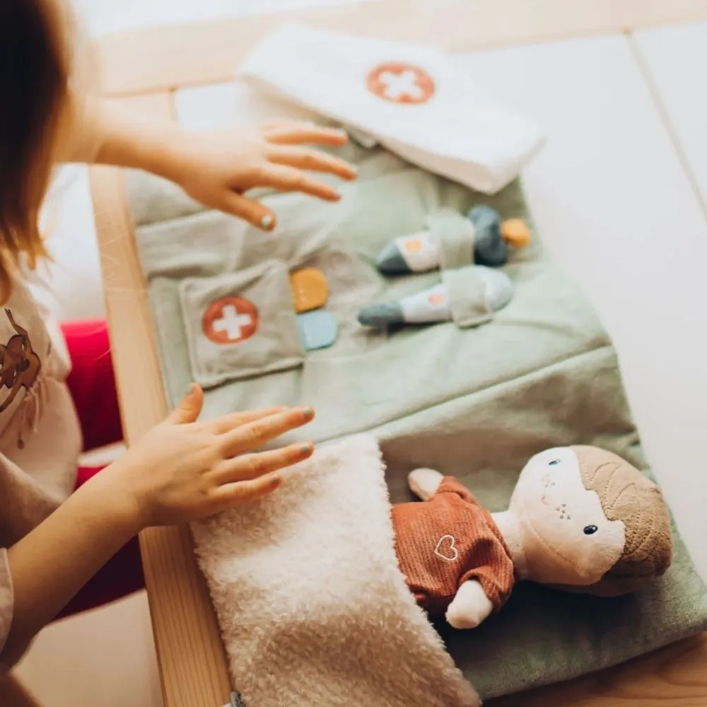 Jim Doll Doctor Playset
