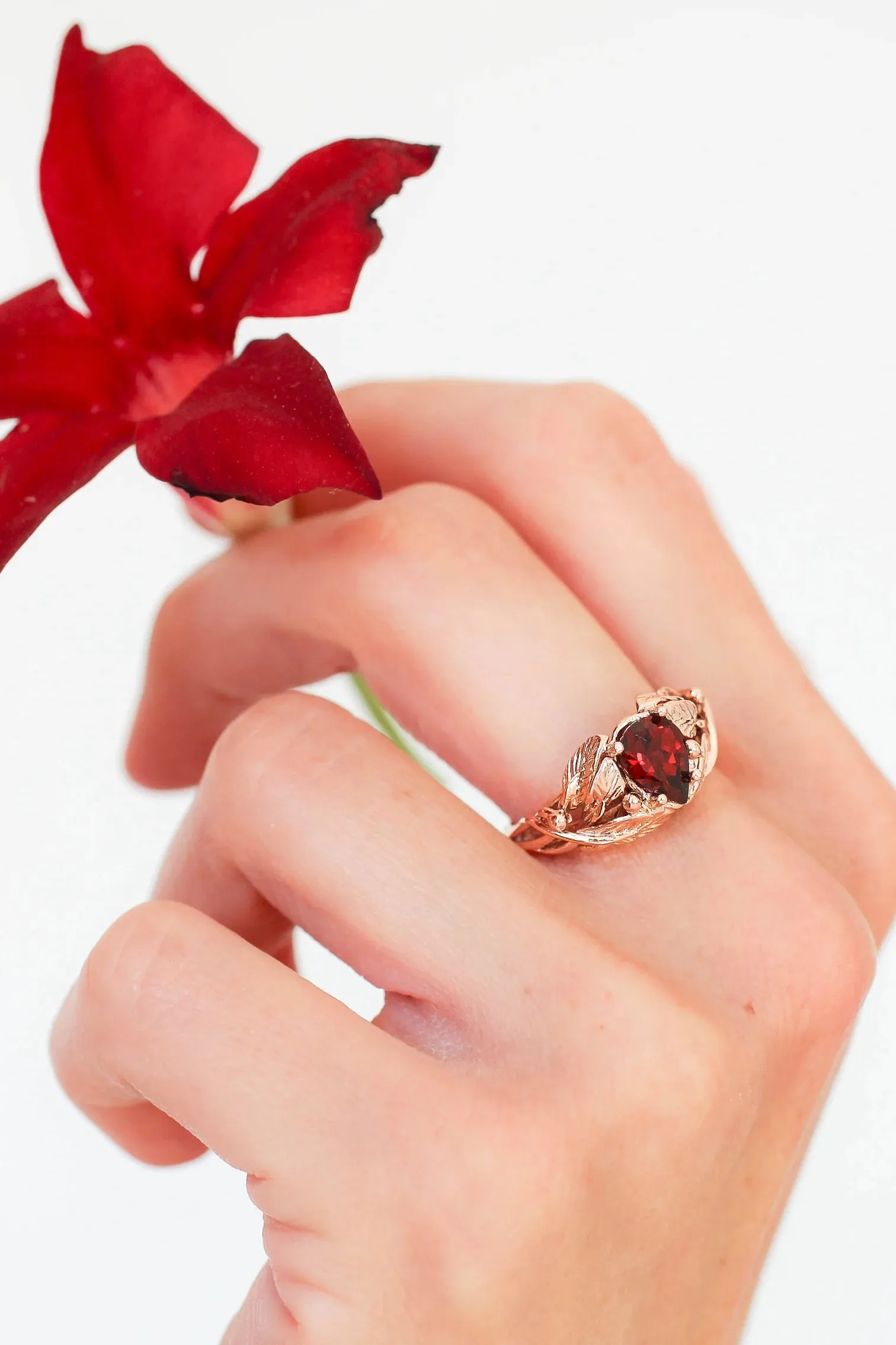 Mary jane Leaves Garnet Ring
