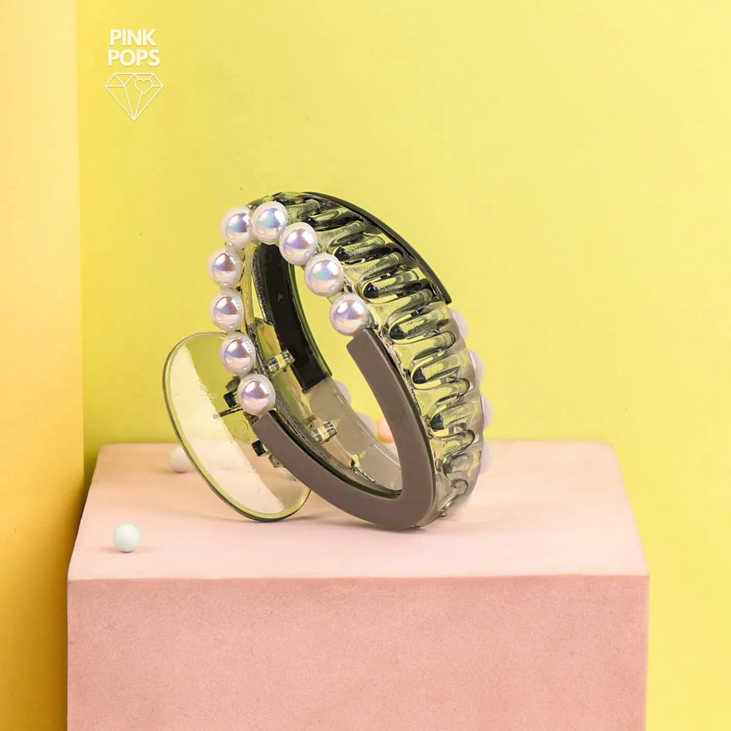 Oval Pearl Hair Grips