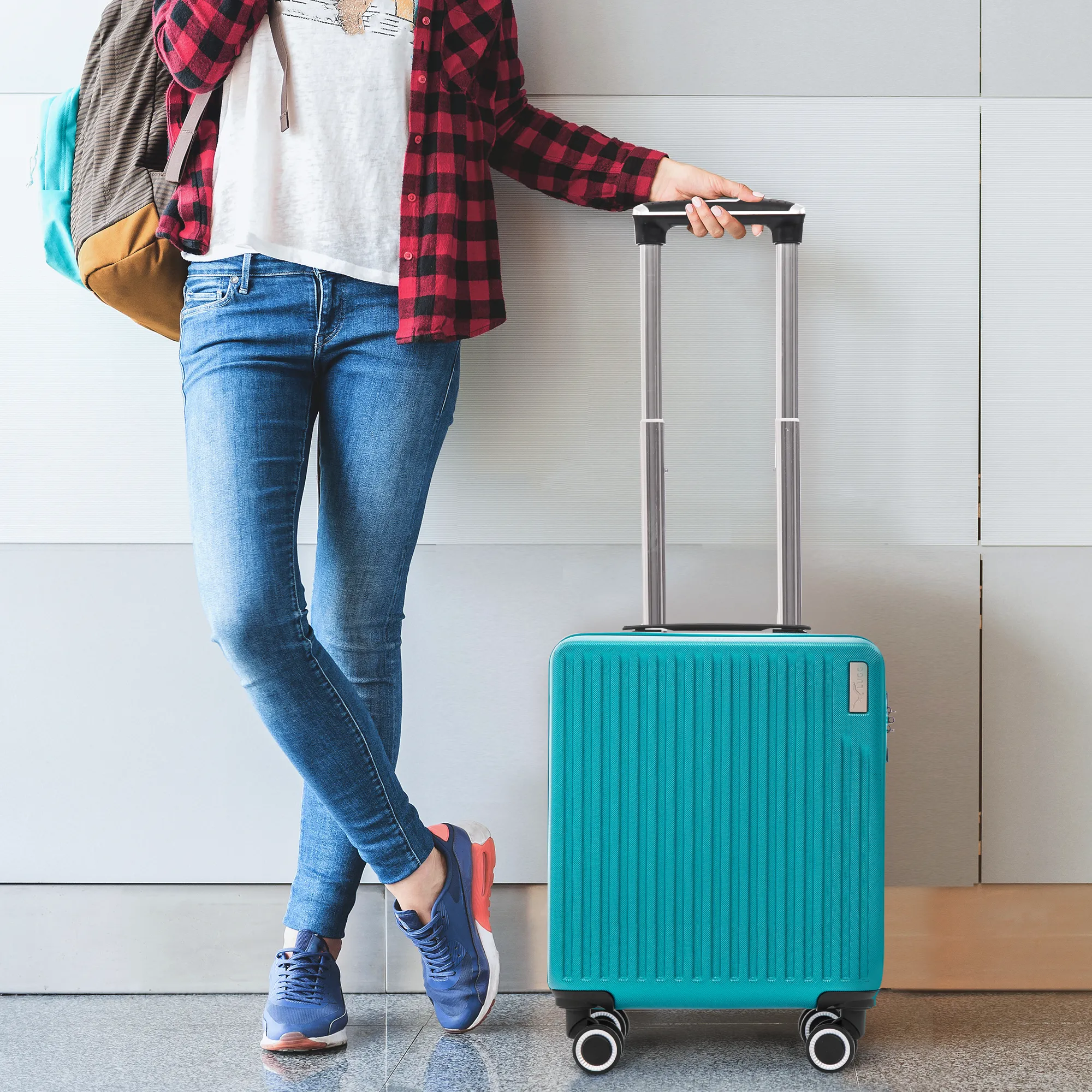 Vacay 15" Underseat Suitcase in Ocean